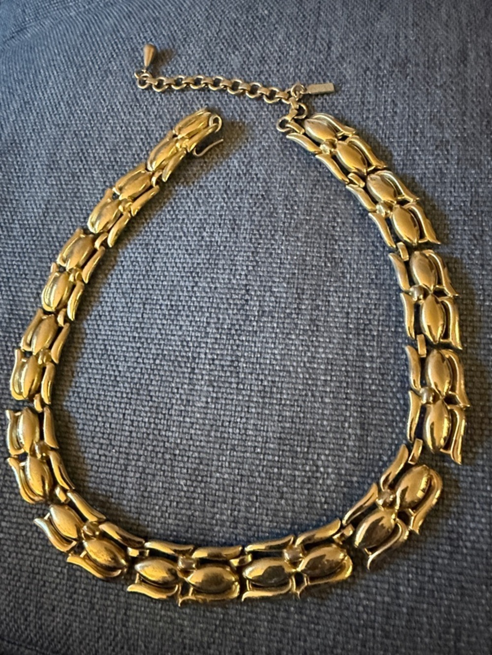 Monet Vintage Gold Tone Chocker Necklace. Signed. Circa 1960’s to 70’s.